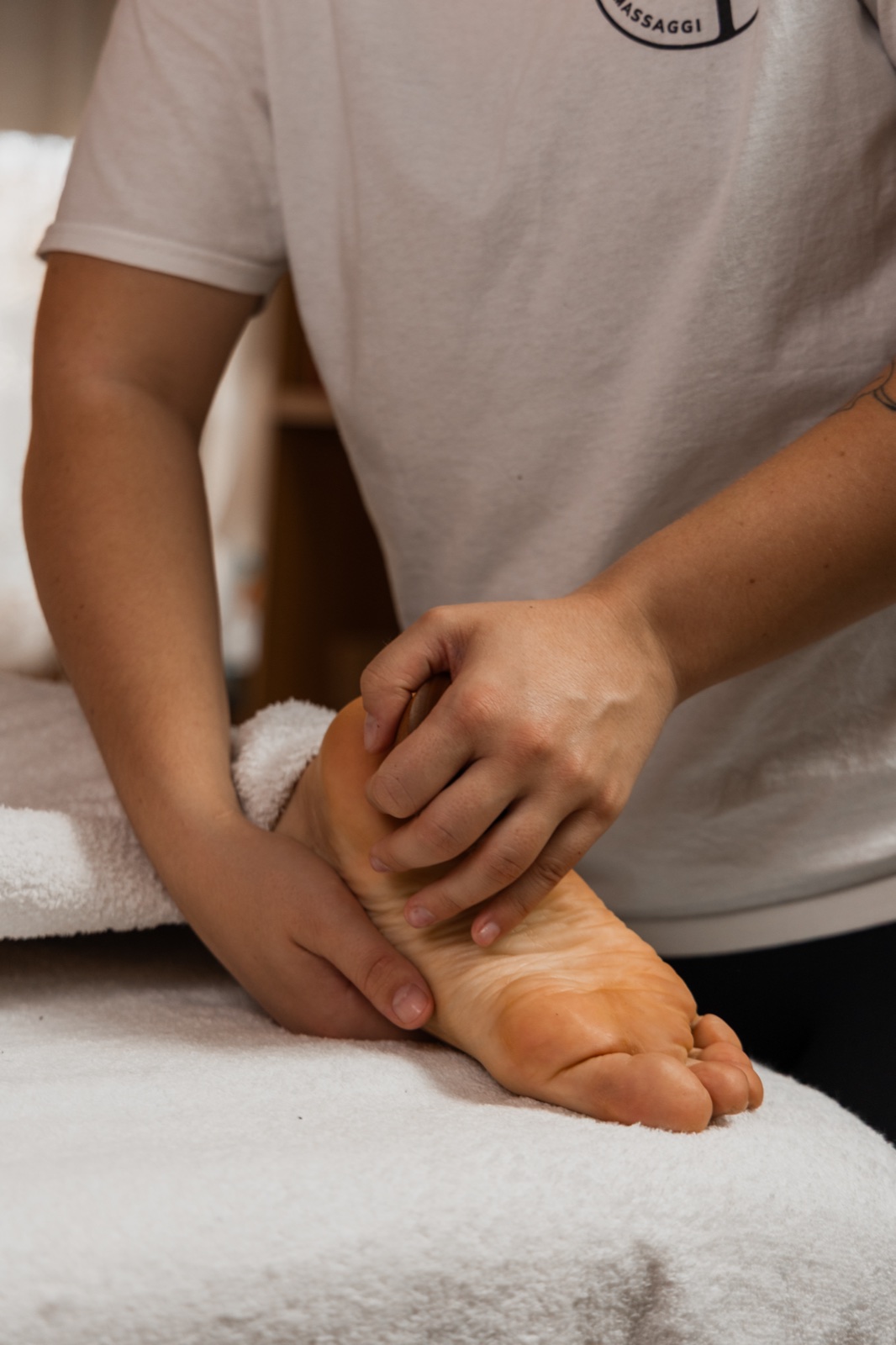 Massaggio dedicato a piedi e gambe